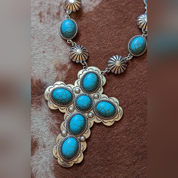 New Imitation Blue Turquoise Stone Cross Pendant Necklace - Picture 6 of 8